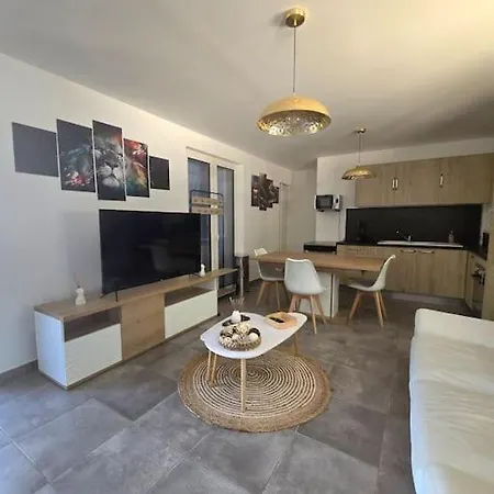 Maison Duplex Et Piscine *